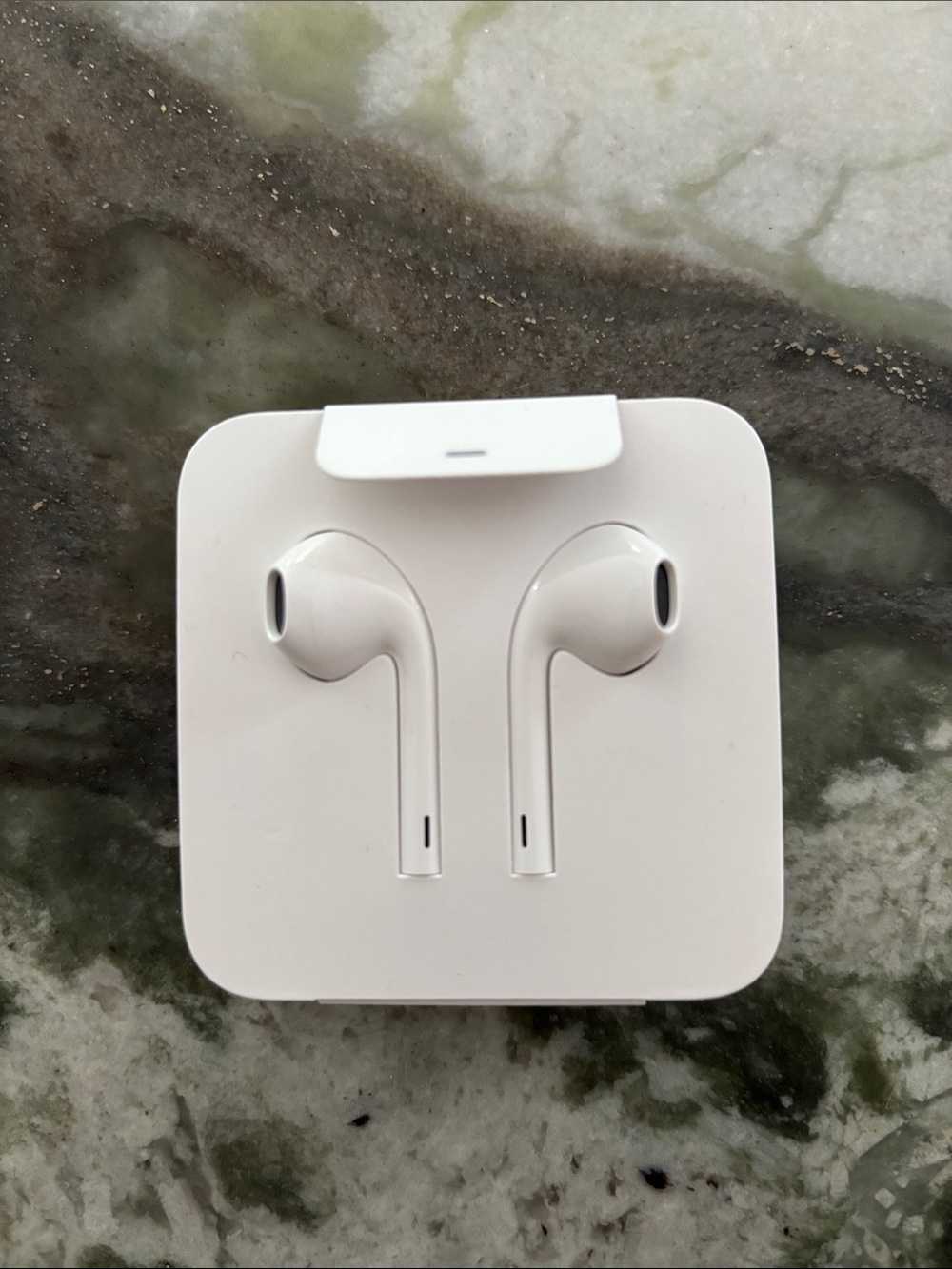 Apple White EarPods with Lightning Connector